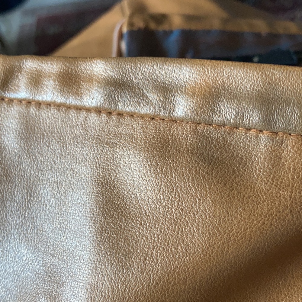 Zara faux leather skirt - Picture 8 of 9